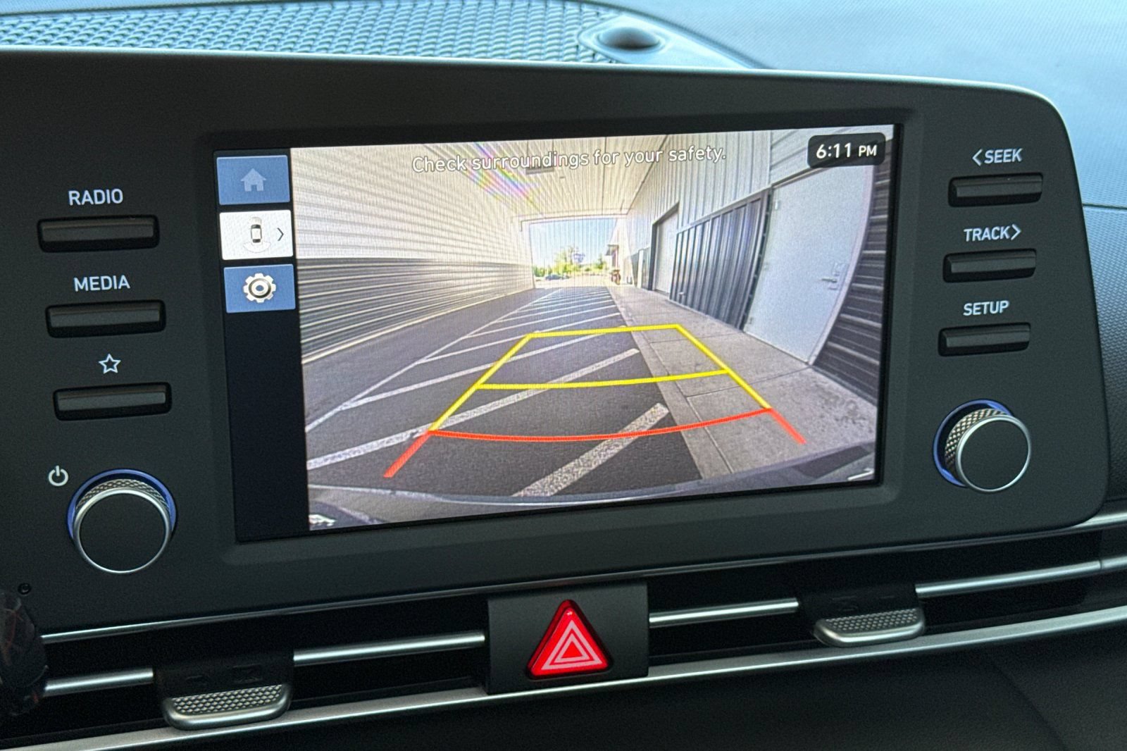 New 2026 Hyundai Elantra Hybrid FWD image 17