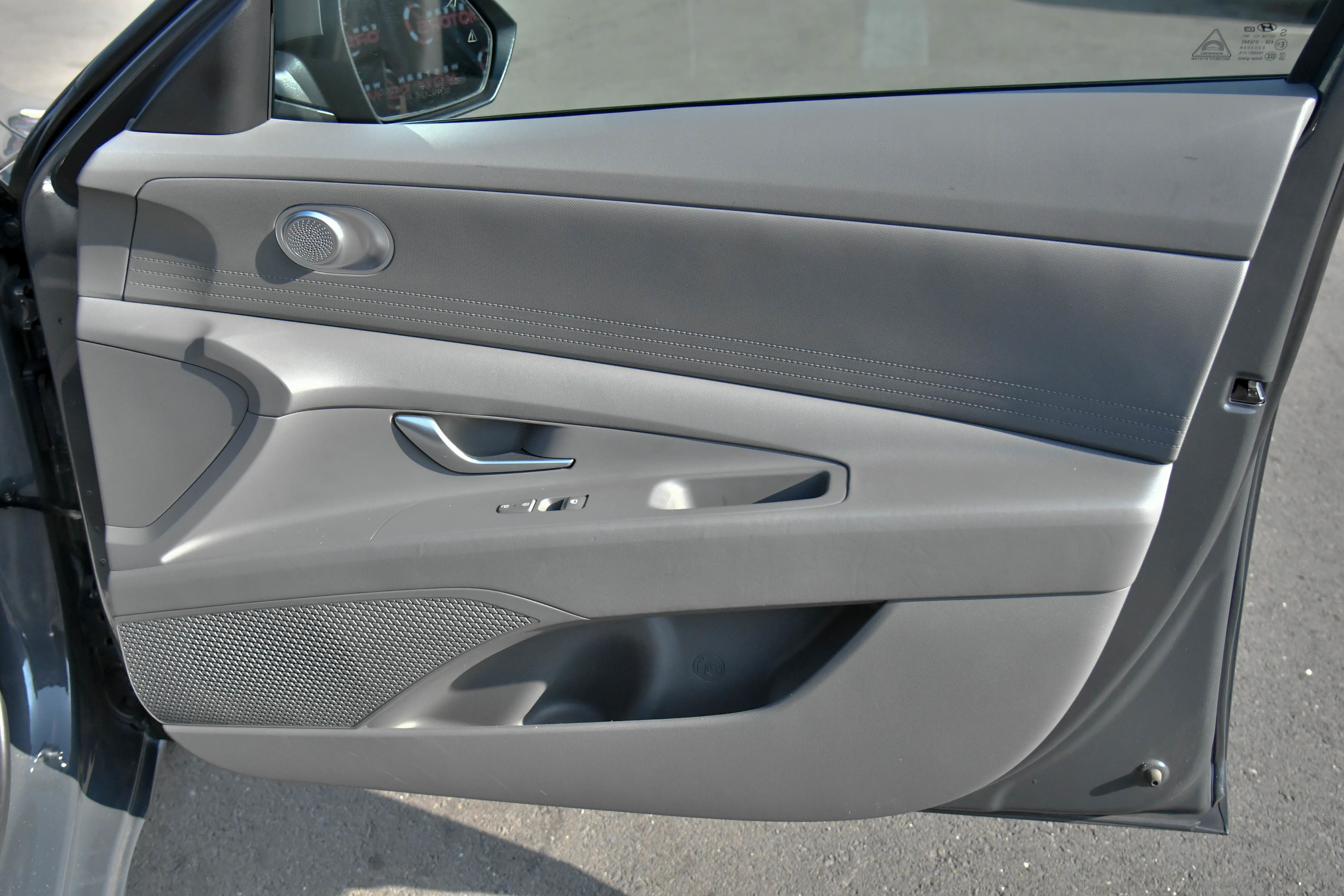 Used 2024 Hyundai Elantra SEL image 41