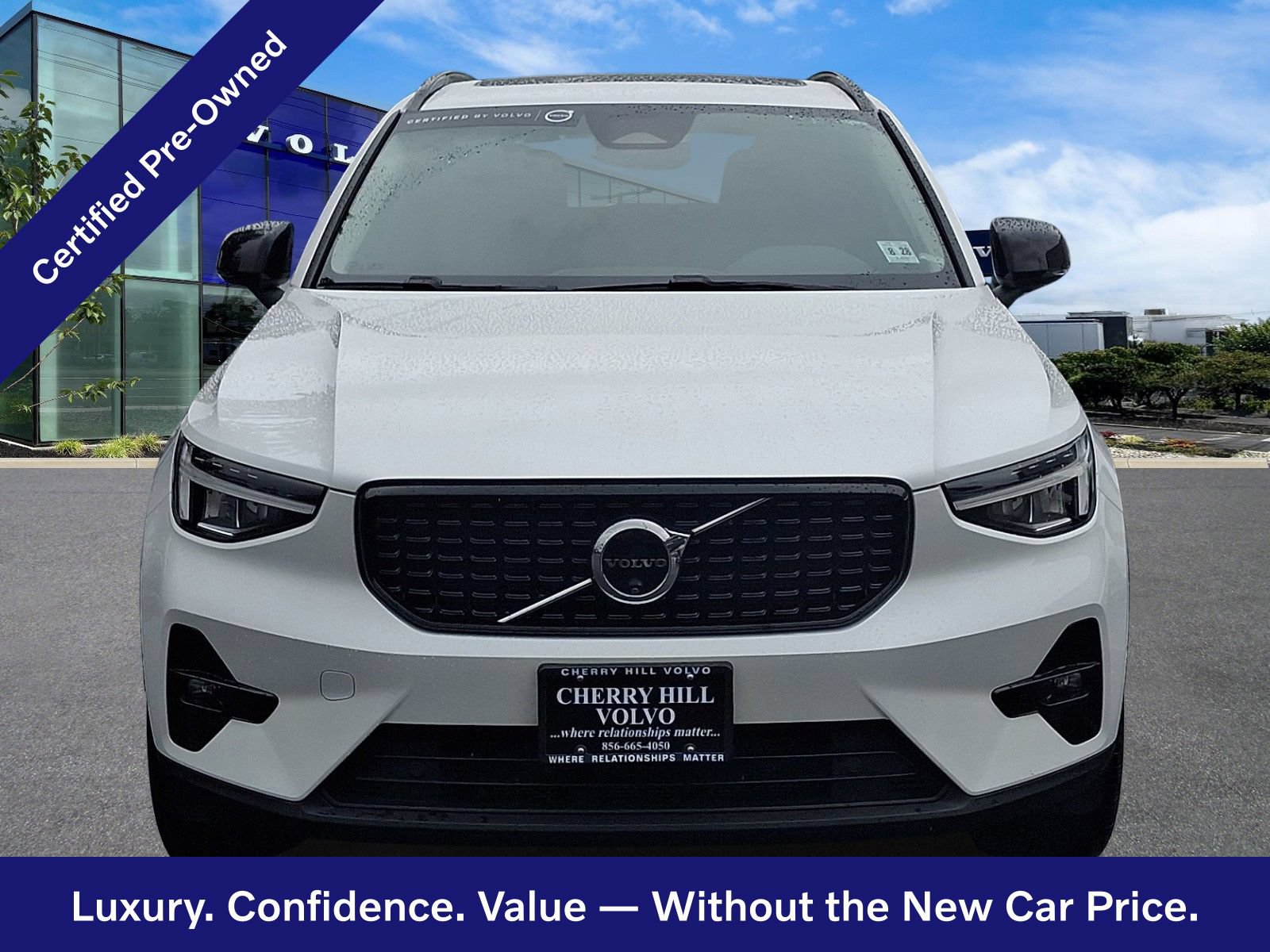 Certified 2024 Volvo XC40 B5 Plus w/ Protection Package Premier AWD/4WD image 2