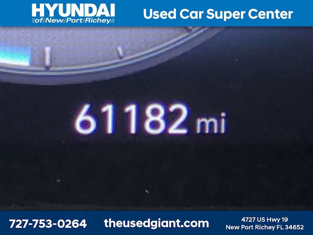 Certified 2022 Hyundai Santa Cruz SEL w/ Activity Package FWD image 24