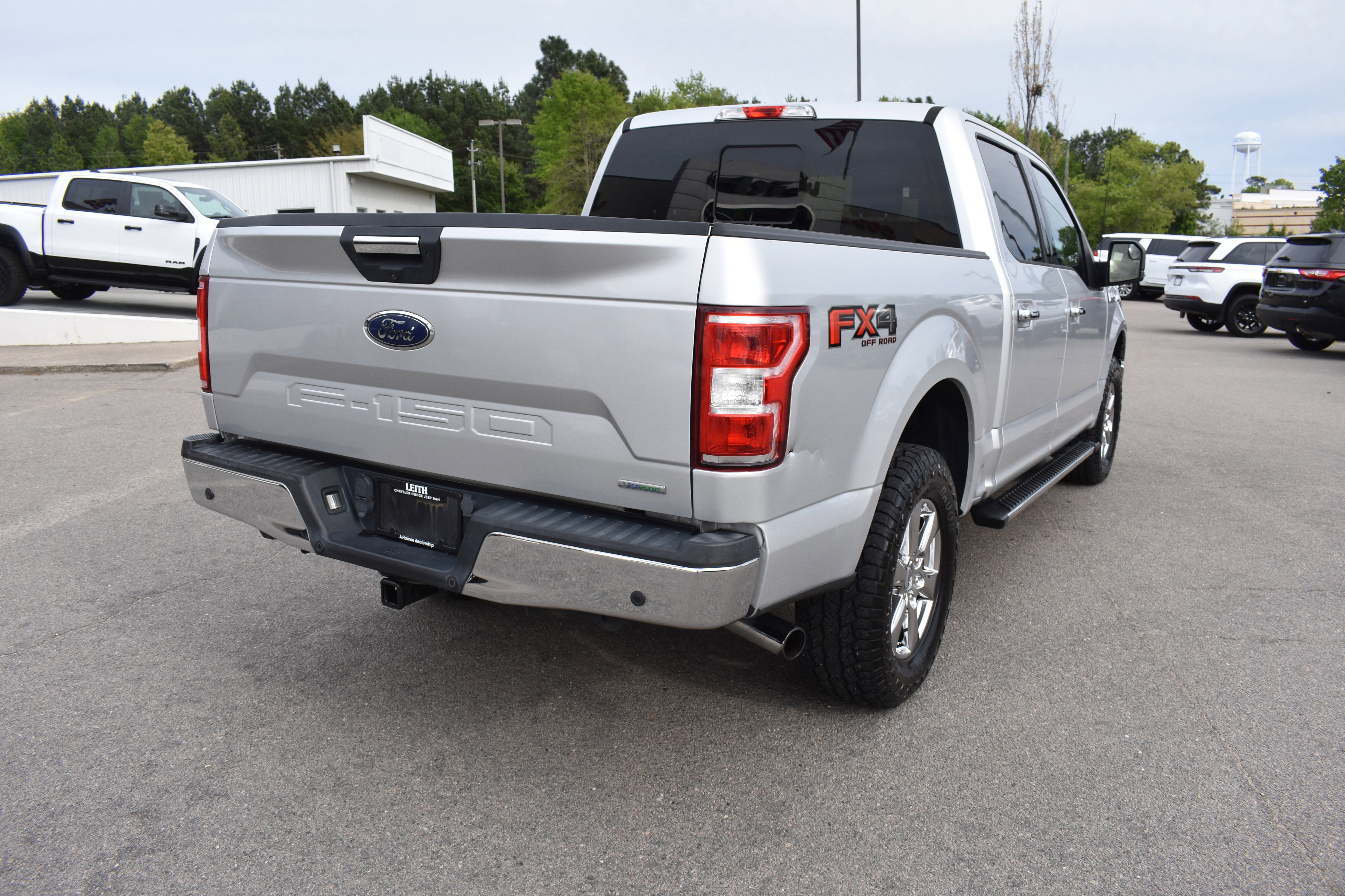 Used 2018 Ford F150 XLT w/ Equipment Group 302A Luxury image 9