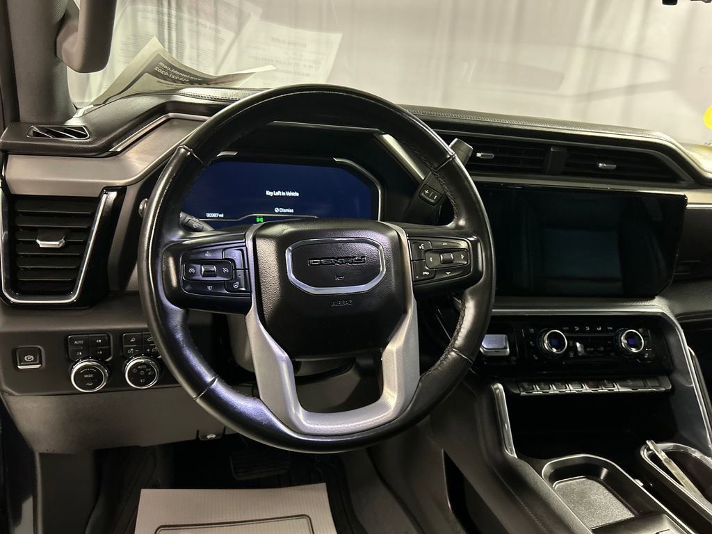 Used 2024 GMC Sierra 3500 Denali w/ Technology Package image 15