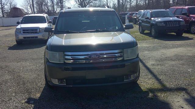 Used 2011 Ford Flex SEL w/ Rapid Spec Order Code FWD image 2
