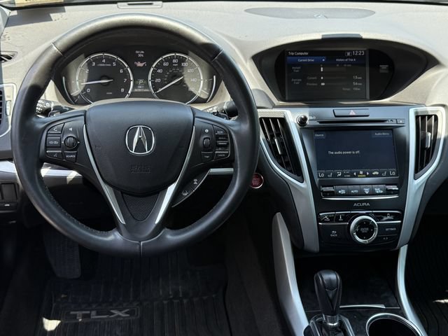 Used 2018 Acura TLX FWD image 11