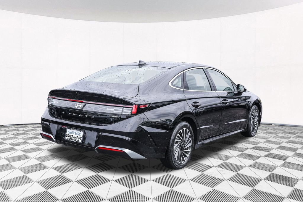 Used 2025 Hyundai Sonata SEL FWD image 10