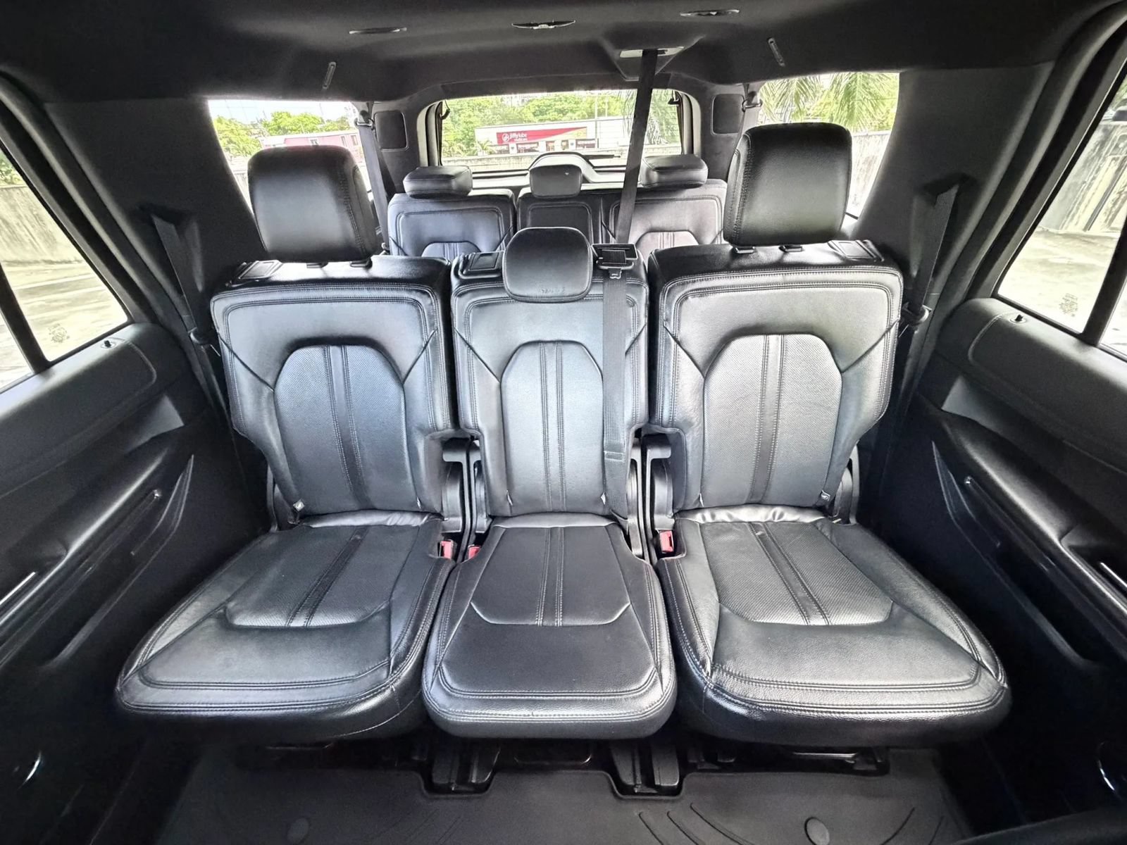 Used 2020 Ford Expedition Max Limited RWD image 19