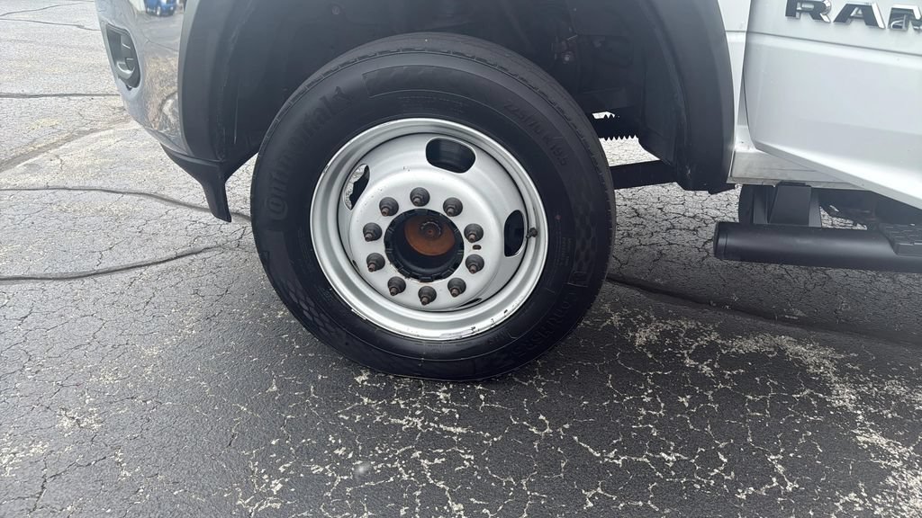 Used 2019 RAM 5500 Tradesman w/ Ambulance Prep Group AWD/4WD image 18