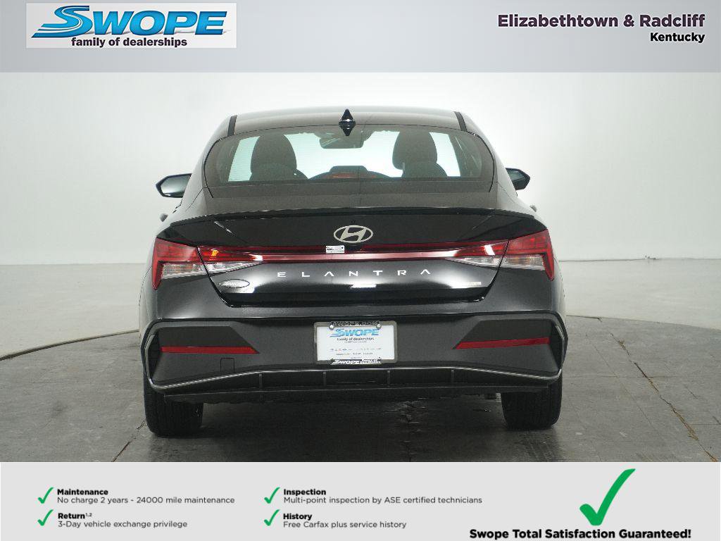 New 2026 Hyundai Elantra Sport w/ Cargo Package image 4