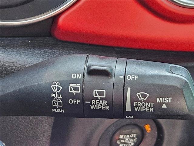 Used 2018 Jeep Wrangler Unlimited Rubicon w/ Dual Top Group AWD/4WD image 22