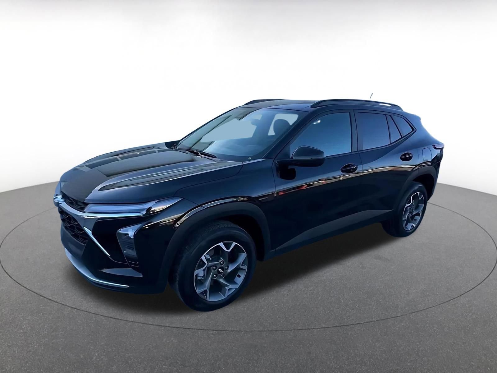 Used 2025 Chevrolet Trax LT w/ LT Convenience Package image 8