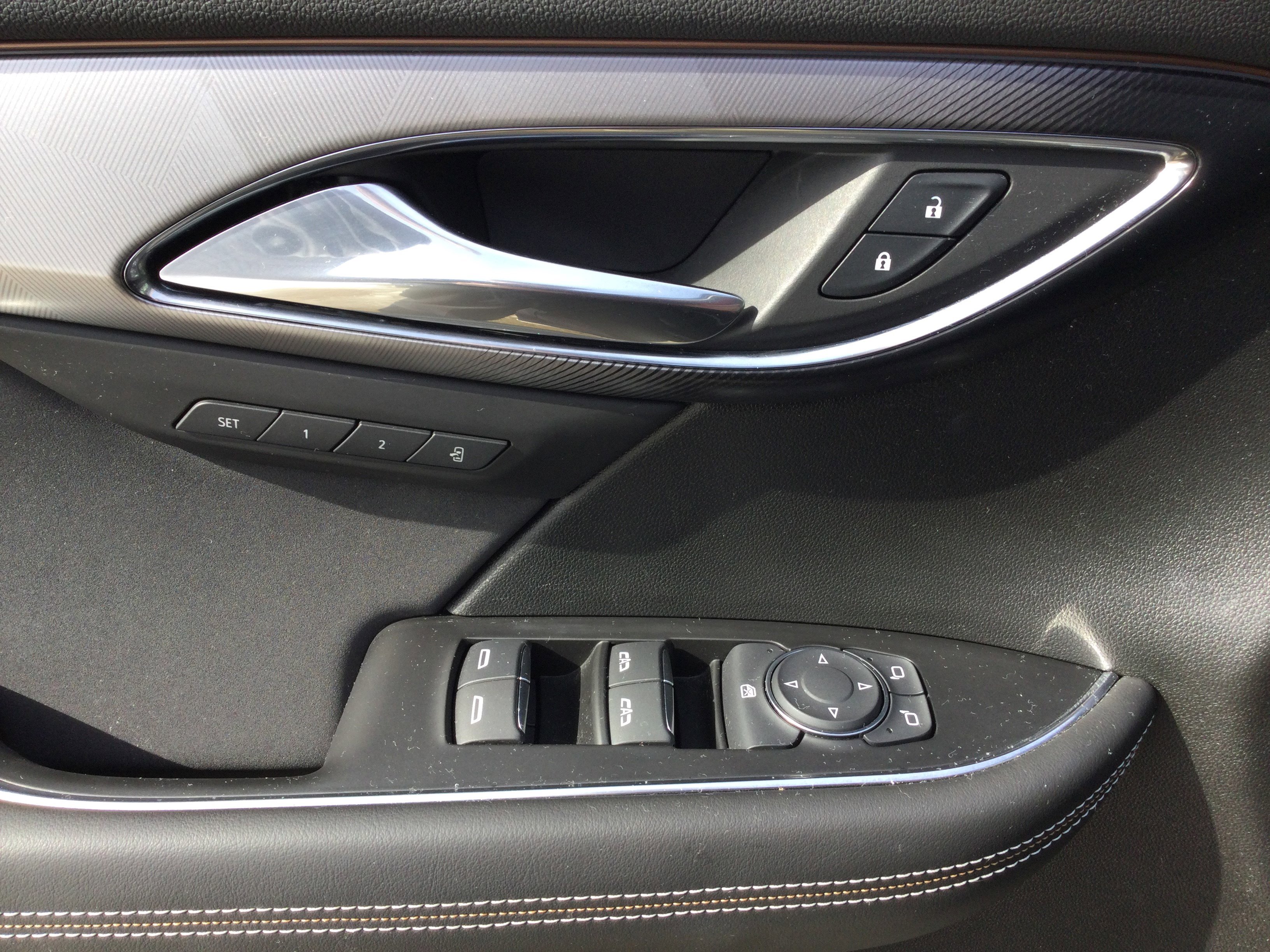 Used 2025 Buick Envision Sport Touring image 9