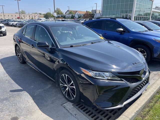 Used 2020 Toyota Camry SE FWD image 21