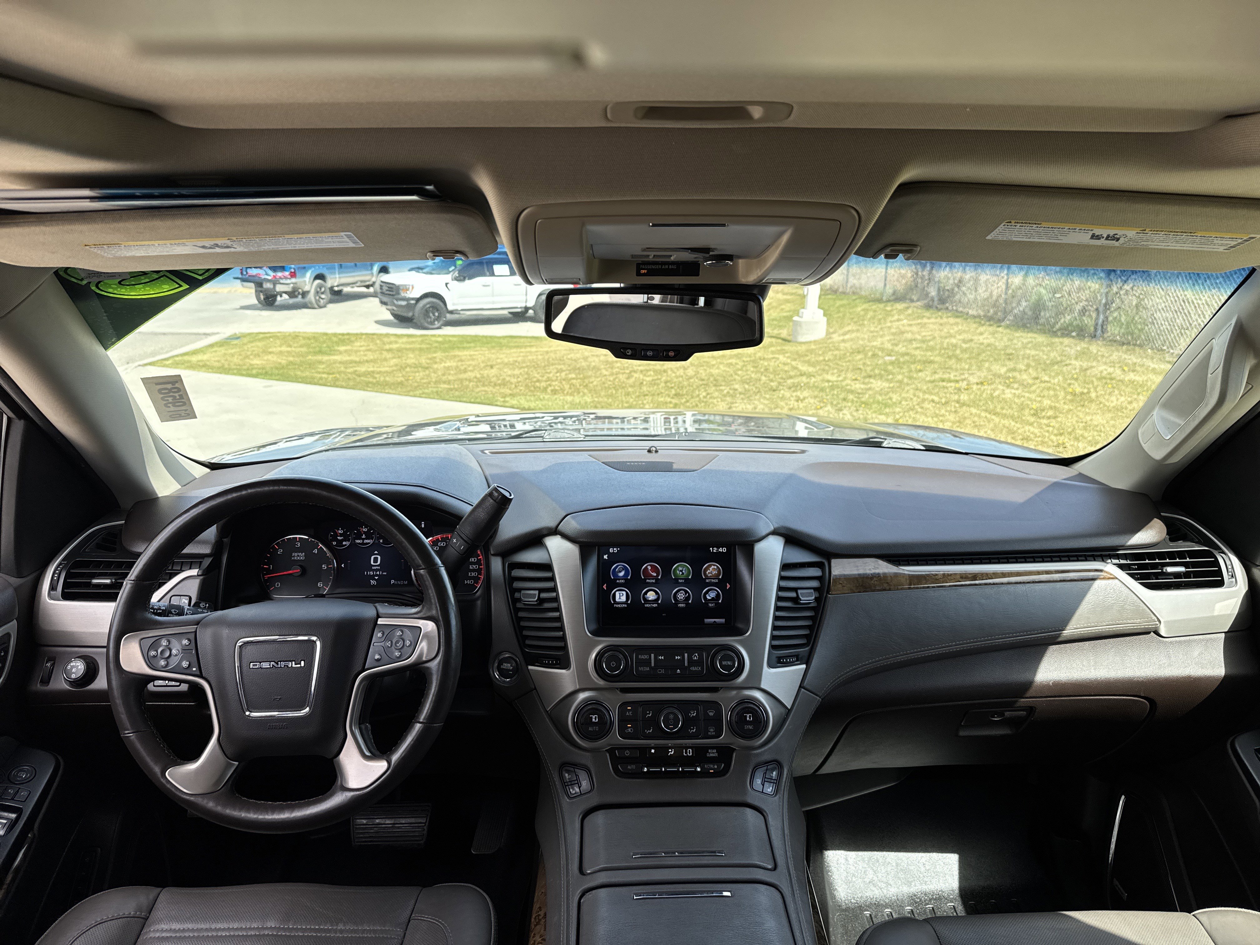 Used 2015 GMC Yukon Denali w/ Open Road Package image 24