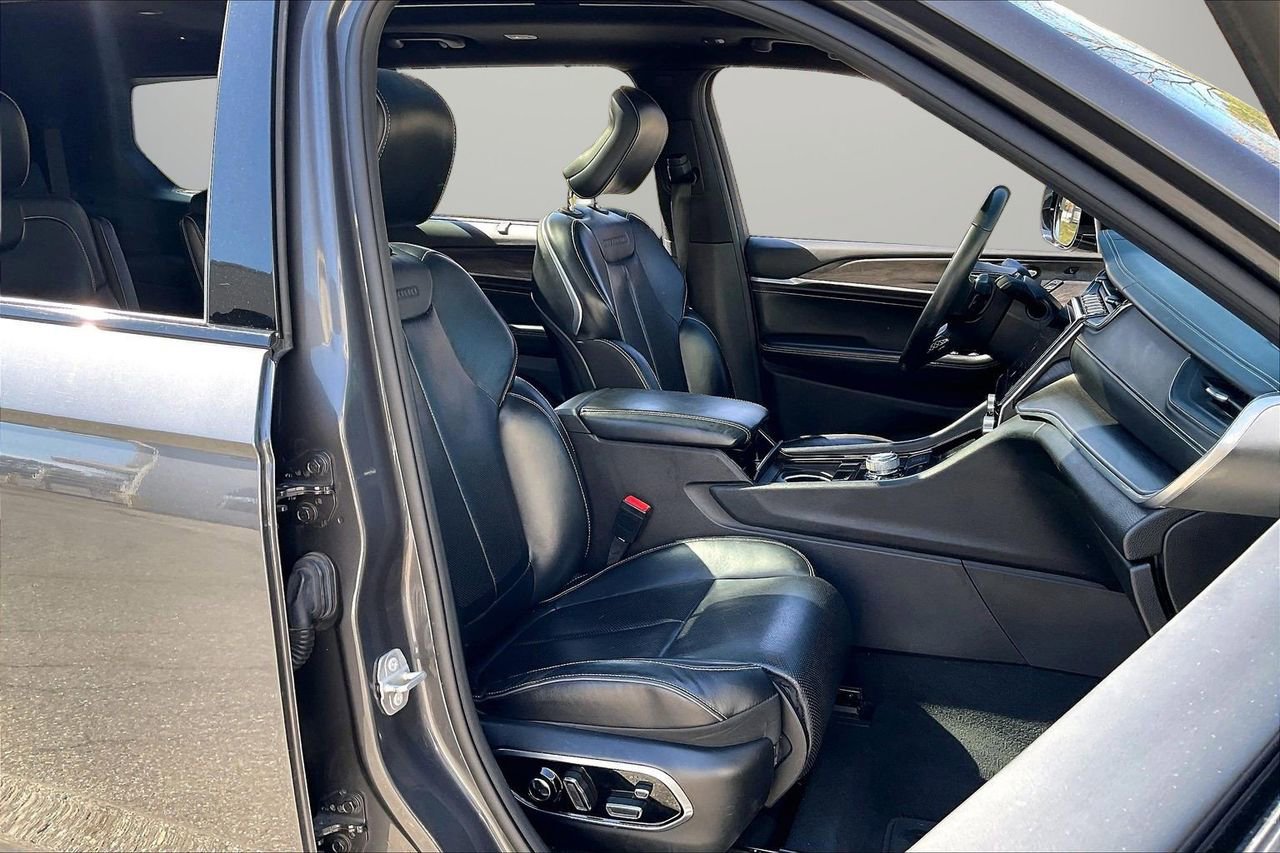 Certified 2021 Jeep Grand Cherokee L Overland w/ Luxury Tech Group IV image 25