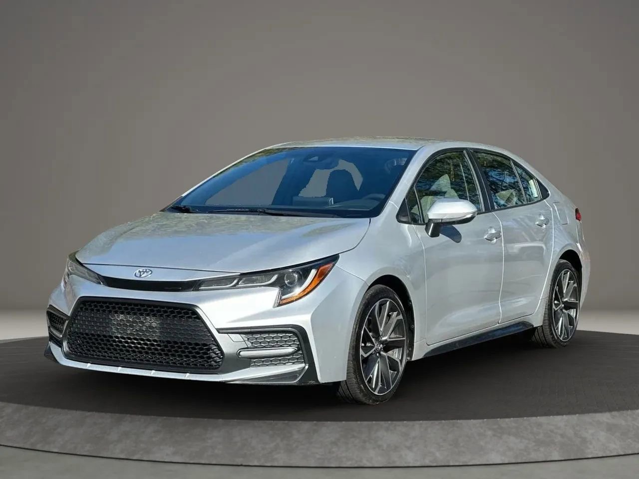 Used 2020 Toyota Corolla SE image 1