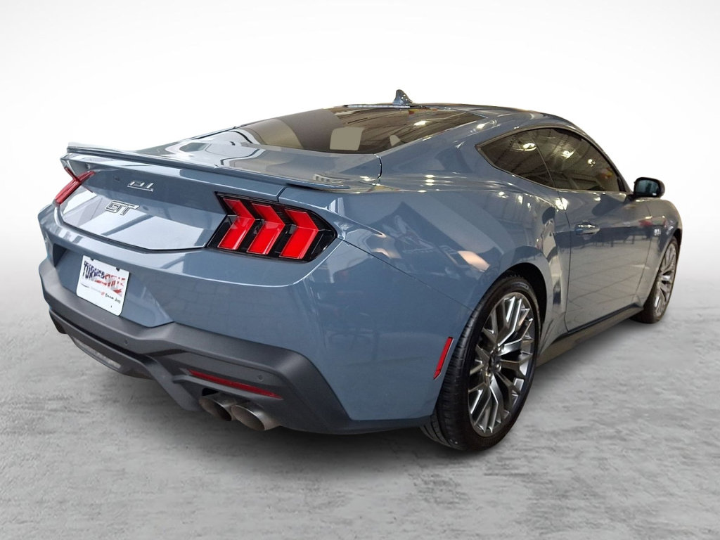 Used 2024 Ford Mustang GT Premium image 4