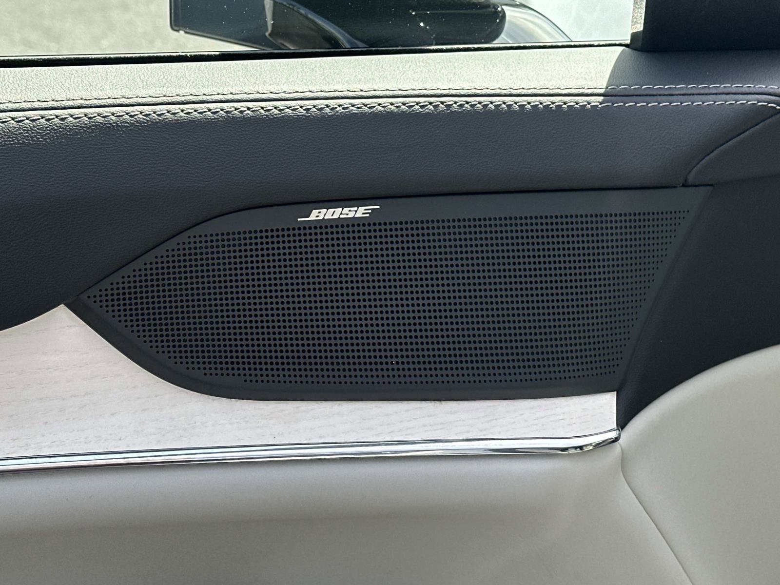 Certified 2025 Volvo EX90 Ultra image 16