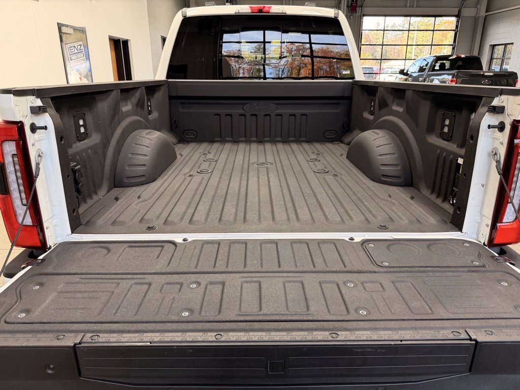 Used 2024 Ford F250 Platinum image 8