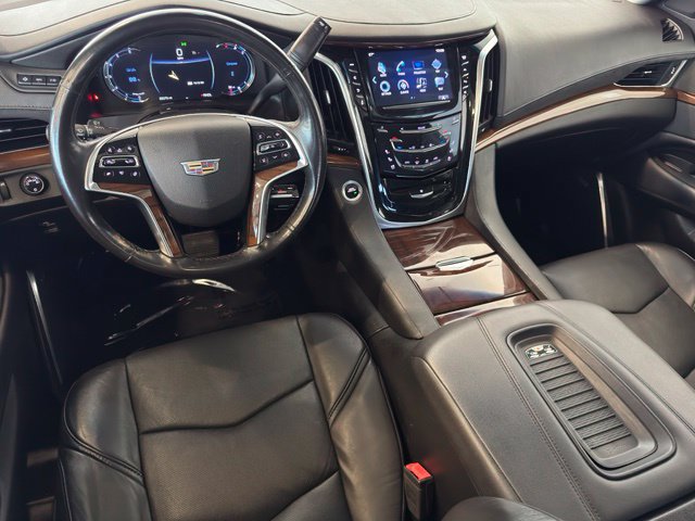 Used 2019 Cadillac Escalade Premium Luxury AWD/4WD image 15