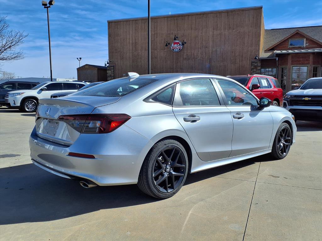 Used 2025 Honda Civic Sport image 2