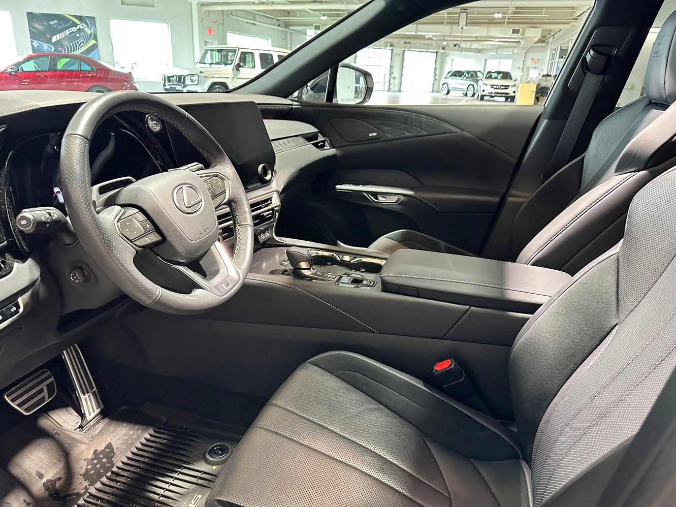 Used 2023 Lexus RX 500h F Sport w/ Accessory Package (2T) AWD/4WD image 7