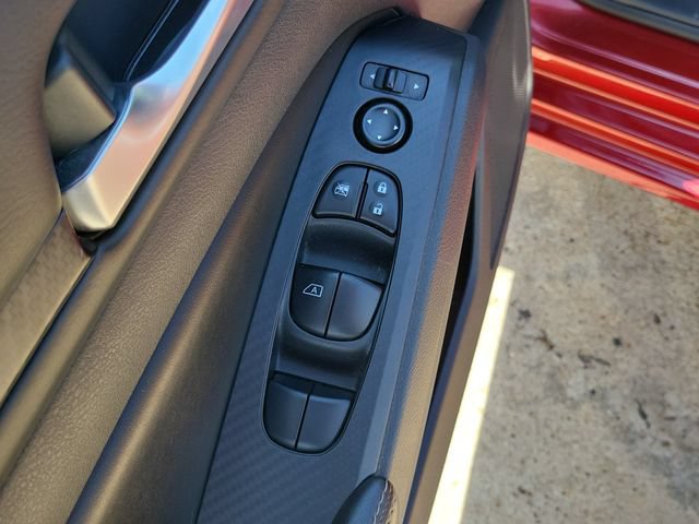 Used 2025 Nissan Altima 2.5 SV FWD image 16