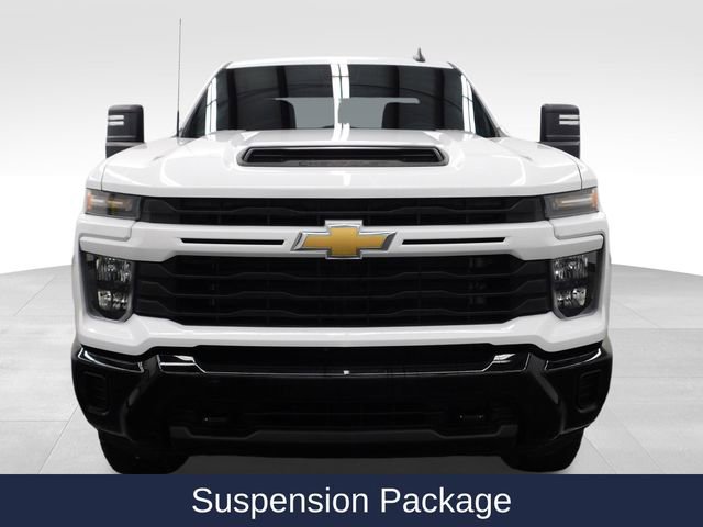Used 2024 Chevrolet Silverado 2500 Custom w/ Custom Convenience Package image 3