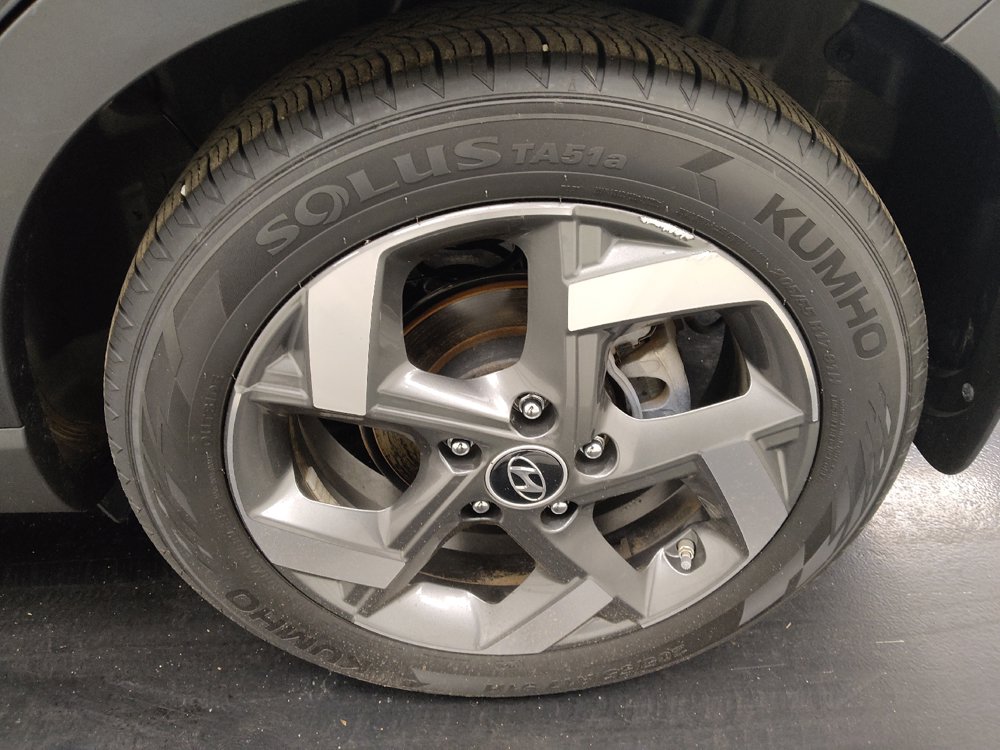 Used 2022 Hyundai Venue SEL FWD image 31