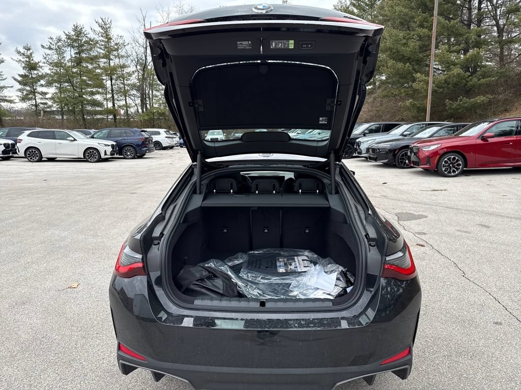 Used 2026 BMW i4 xDrive40i AWD/4WD image 28