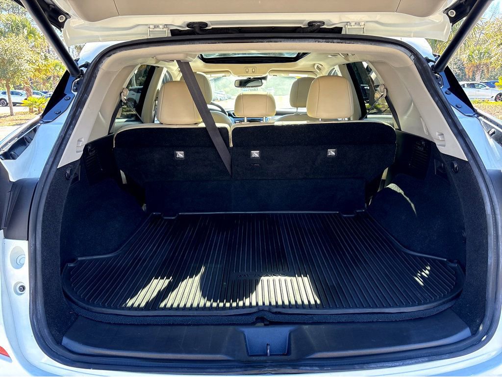 Used 2022 Nissan Murano Platinum w/ Cargo Package FWD image 32