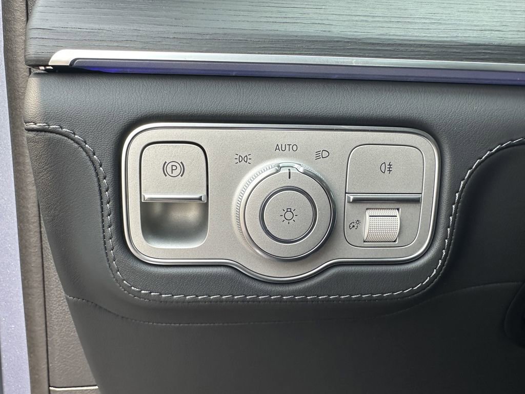 New 2025 Mercedes-Benz GLE 53 AMG 4MATIC Coupe image 35