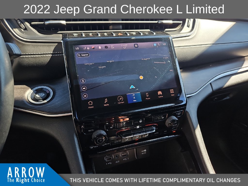 Used 2022 Jeep Grand Cherokee L Limited RWD image 25