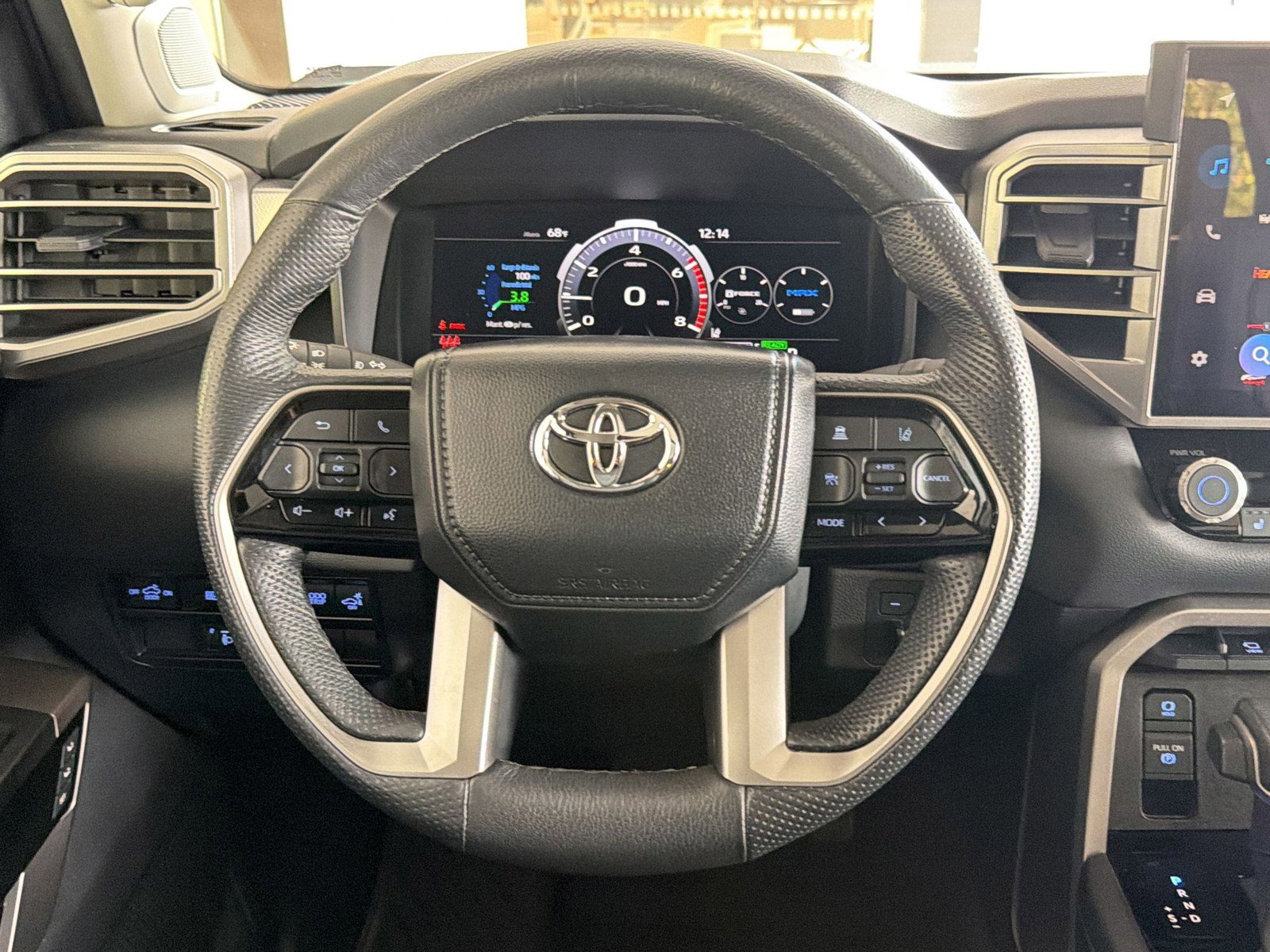 Used 2024 Toyota Tundra Limited AWD/4WD image 17
