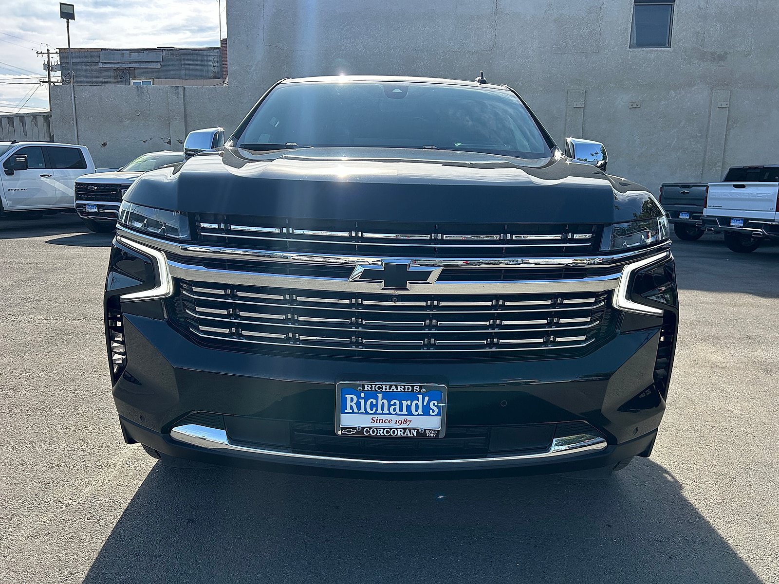 Used 2021 Chevrolet Tahoe Premier w/ Premium Package RWD image 8