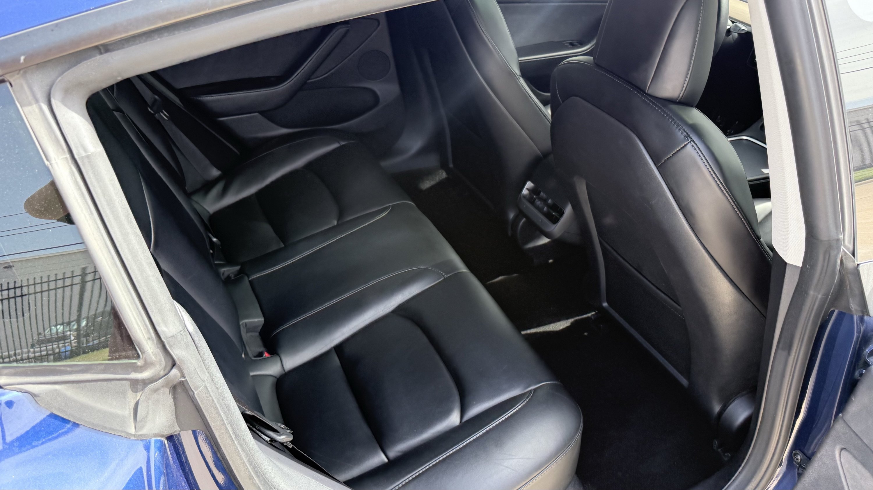 Used 2022 Tesla Model 3 Standard Range RWD image 39