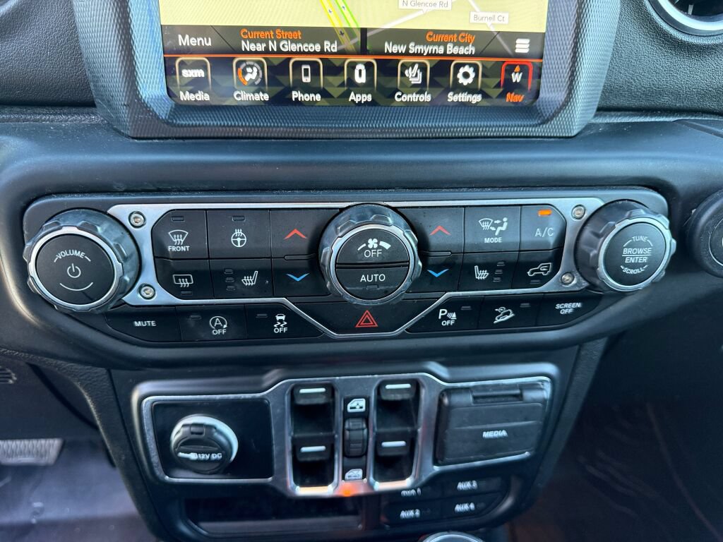 Used 2019 Jeep Wrangler Unlimited Sahara w/ Quick Order Package 24M Moab AWD/4WD image 23