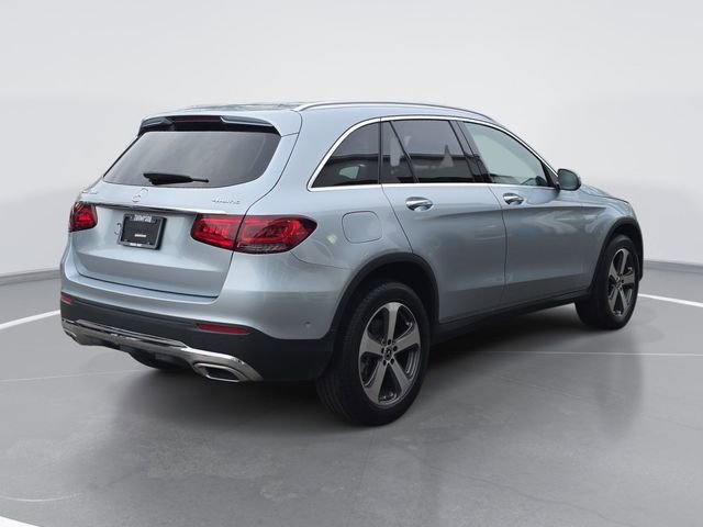 Used 2022 Mercedes-Benz GLC 300 4MATIC image 3