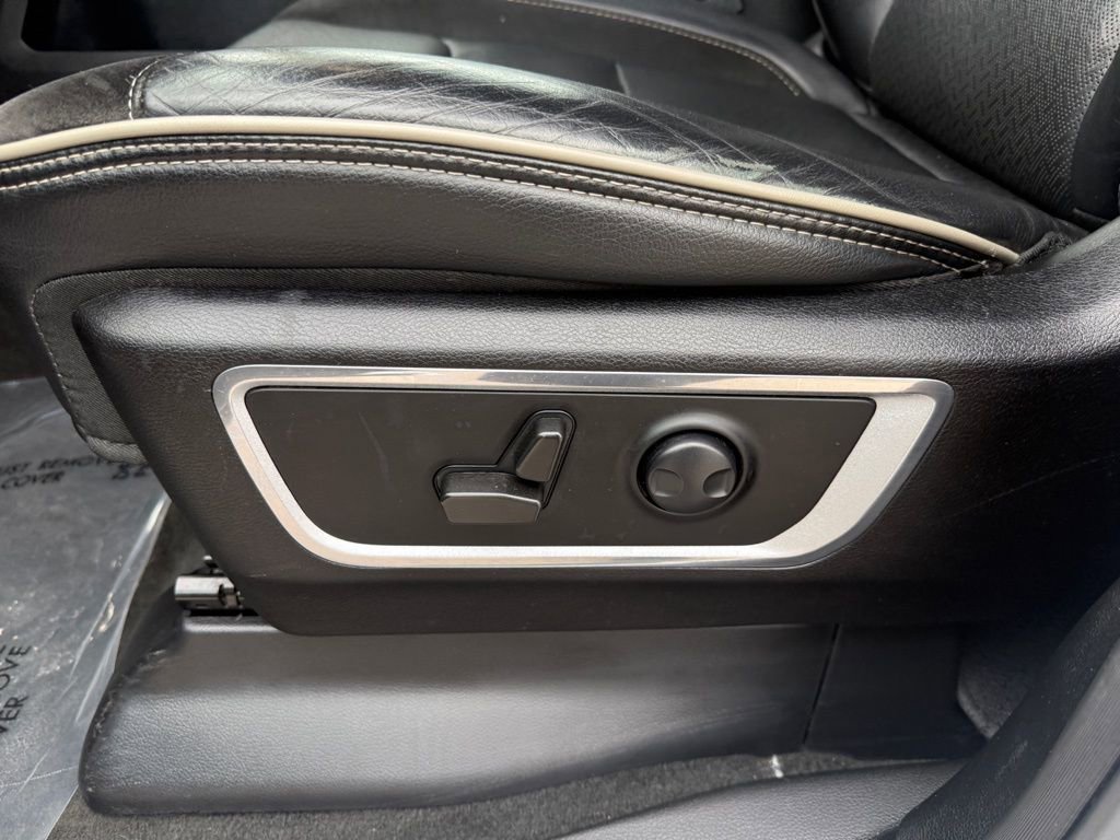 Used 2023 RAM 1500 Laramie image 6