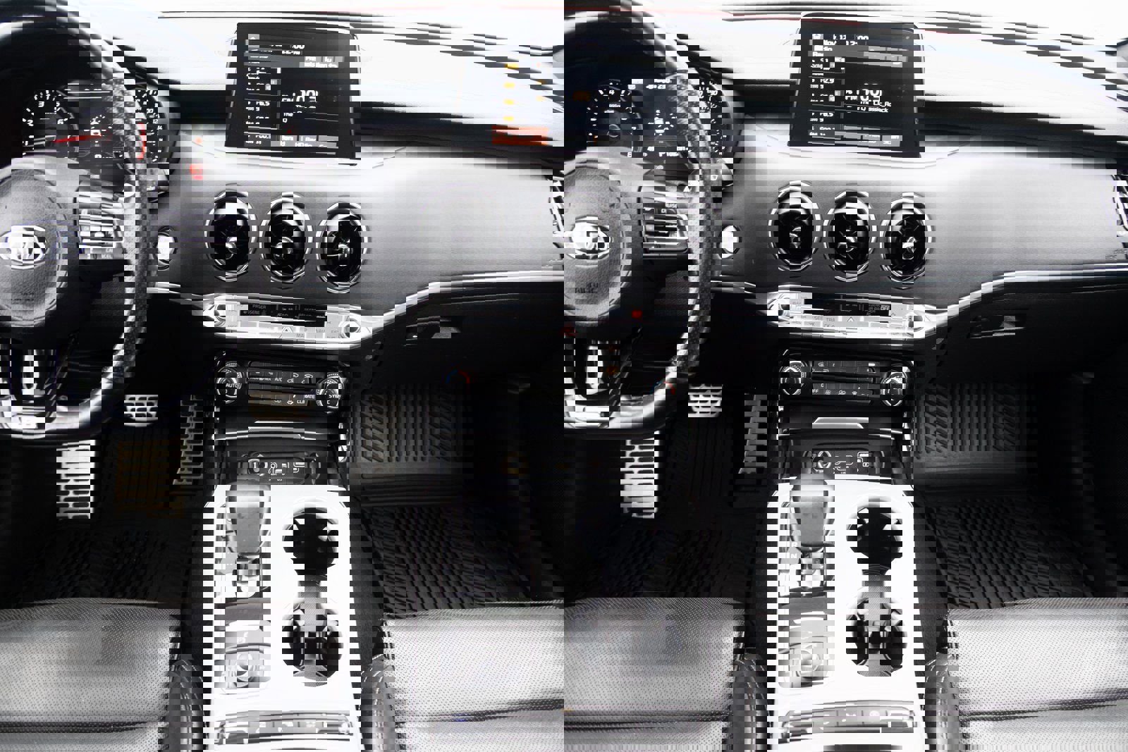 Used 2018 Kia Stinger GT2 image 22