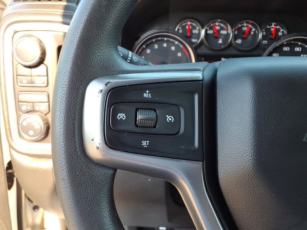 Used 2020 Chevrolet Silverado 1500 LT AWD/4WD image 14