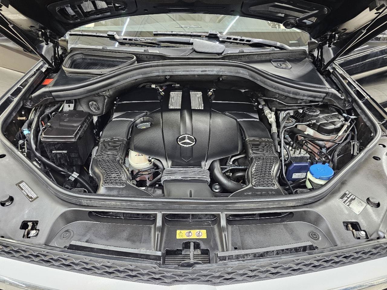 Used 2015 Mercedes-Benz GL 450 4MATIC image 43