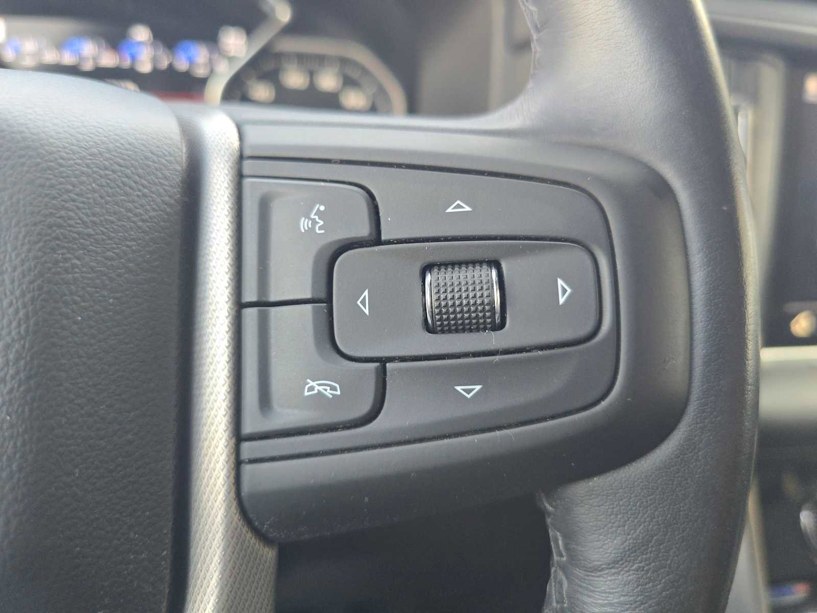 Used 2021 GMC Yukon Denali w/ Denali Premium Package AWD/4WD image 30