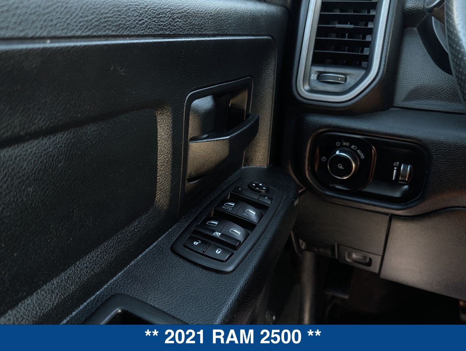 Used 2021 RAM 2500 Tradesman AWD/4WD image 25