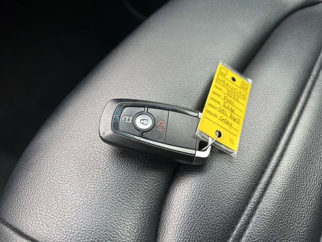 Used 2022 Ford Edge SEL image 30