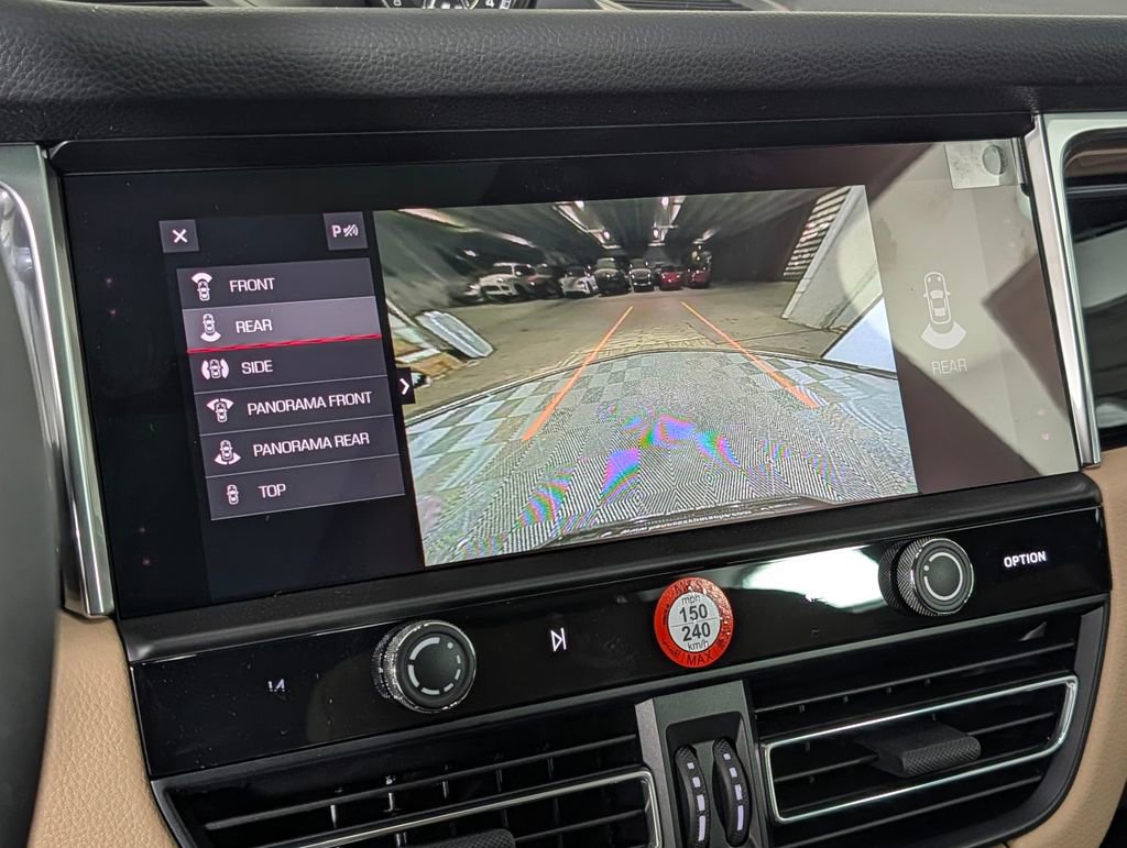 New 2026 Porsche Macan image 32