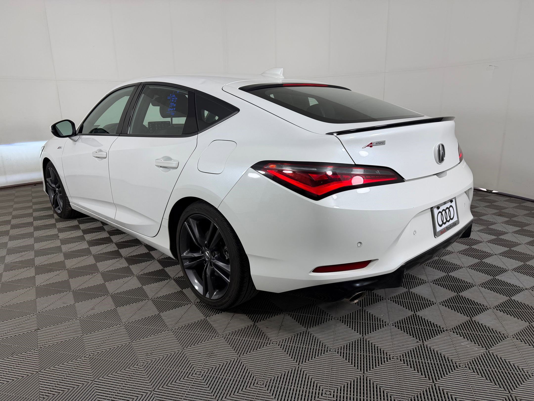Used 2023 Acura Integra A-Spec FWD image 3