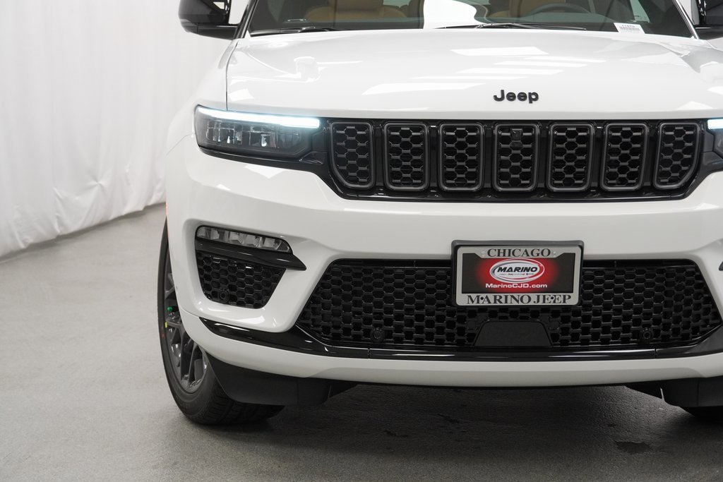 New 2025 Jeep Grand Cherokee Summit image 6