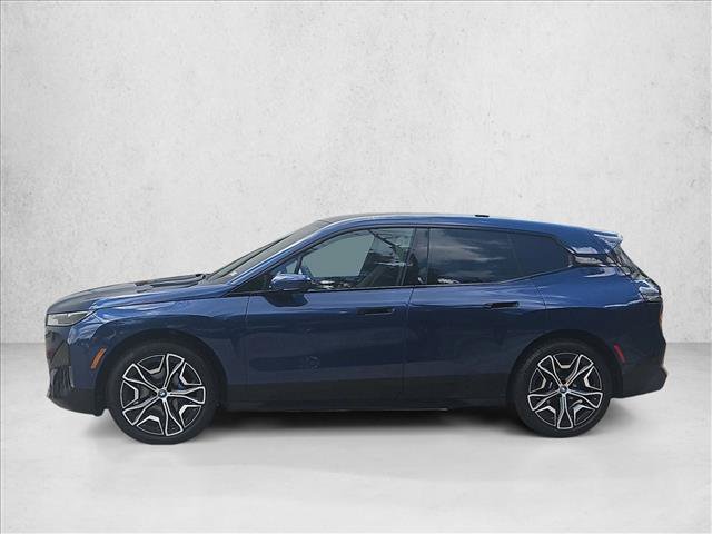 Used 2025 BMW iX xDrive50 AWD/4WD image 9