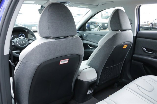 New 2026 Hyundai Elantra Limited image 18