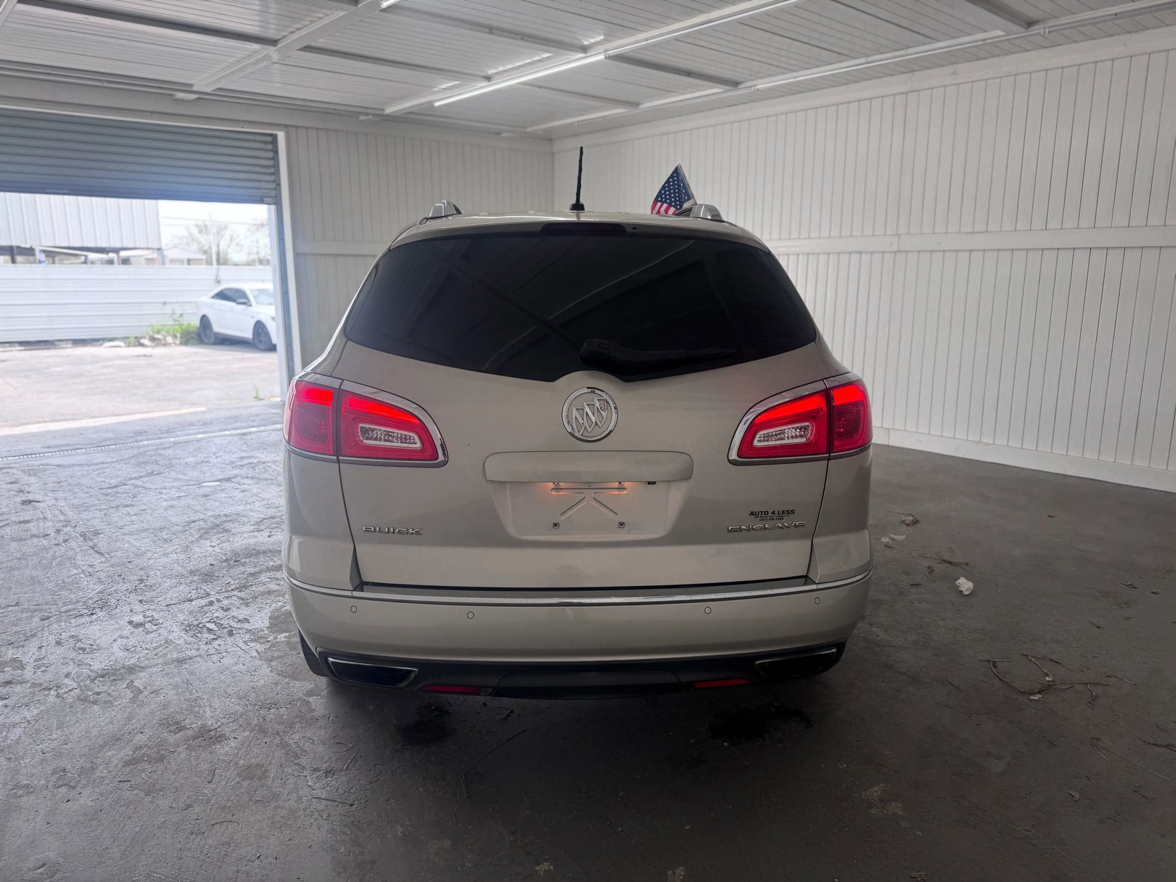 Used 2015 Buick Enclave Leather FWD image 6